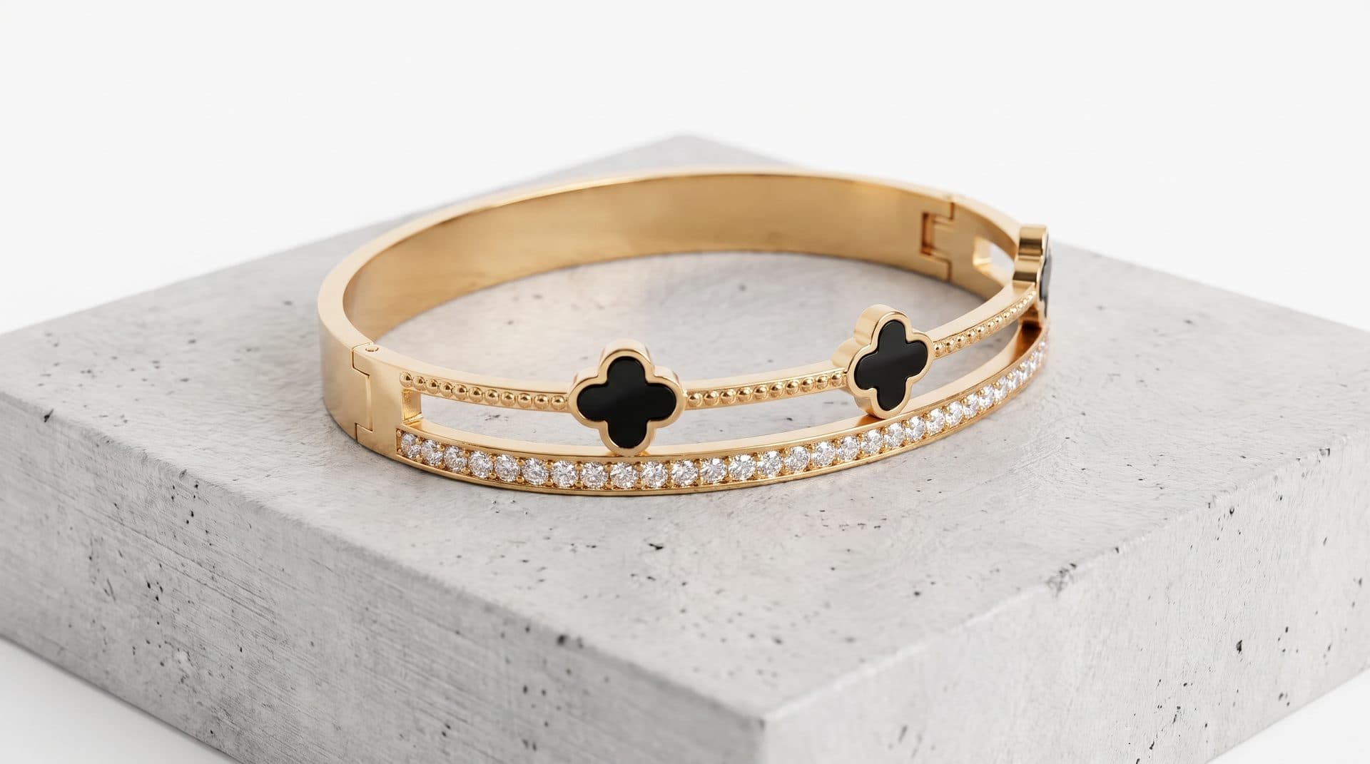 18K Gold Plated Double-Layer Clover and Crystal Bangle